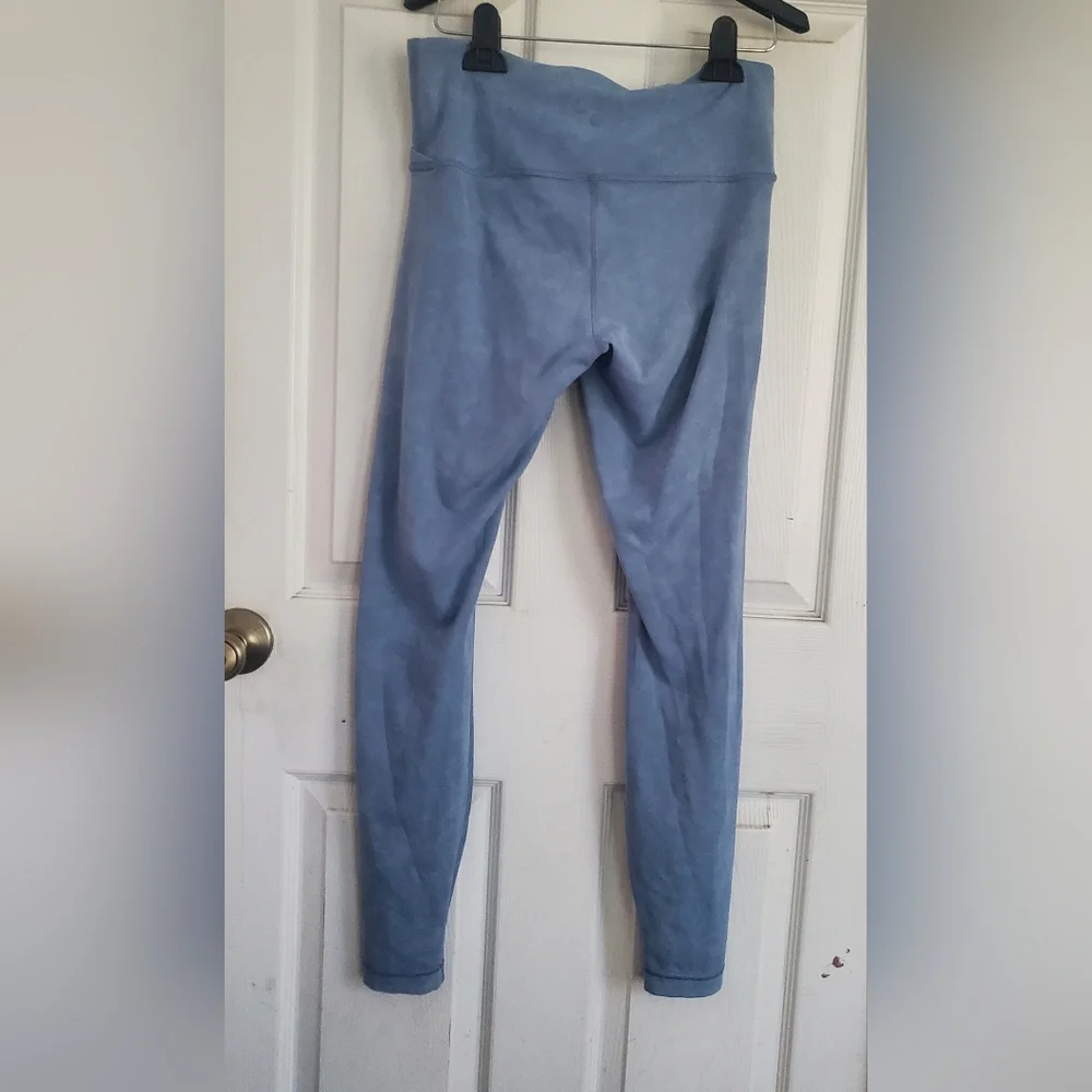 Lululemon High-Waist Blue Sculpting Leggings, Size 8